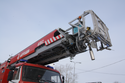 Пожарная автолестница АЛ-52 (КАМАЗ-65201)-130ВР