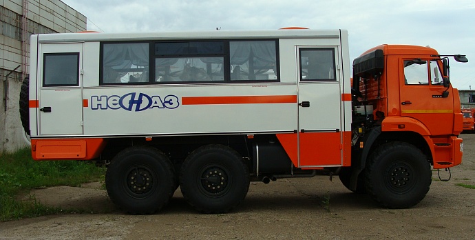 Вахтовый автобус НЕФАЗ – 4208-66
