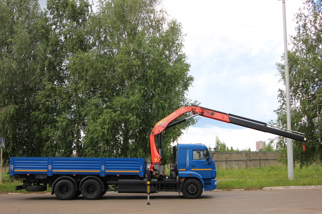 Palfinger pk 15500. КАМАЗ 65117 С КМУ Palfinger. КАМАЗ манипулятор 65117 КМУ Palfinger 23500. КАМАЗ 65115 С манипулятором Palfinger pk 15500a. КАМАЗ 65117 бортовой с манипулятором.